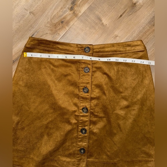 Abercrombie & Fitch Mini Skirt Size Small - Picture 2 of 6